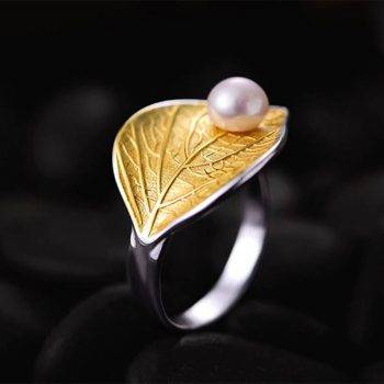 PEARL ON A LEAF RING - Dewdrops & Vines