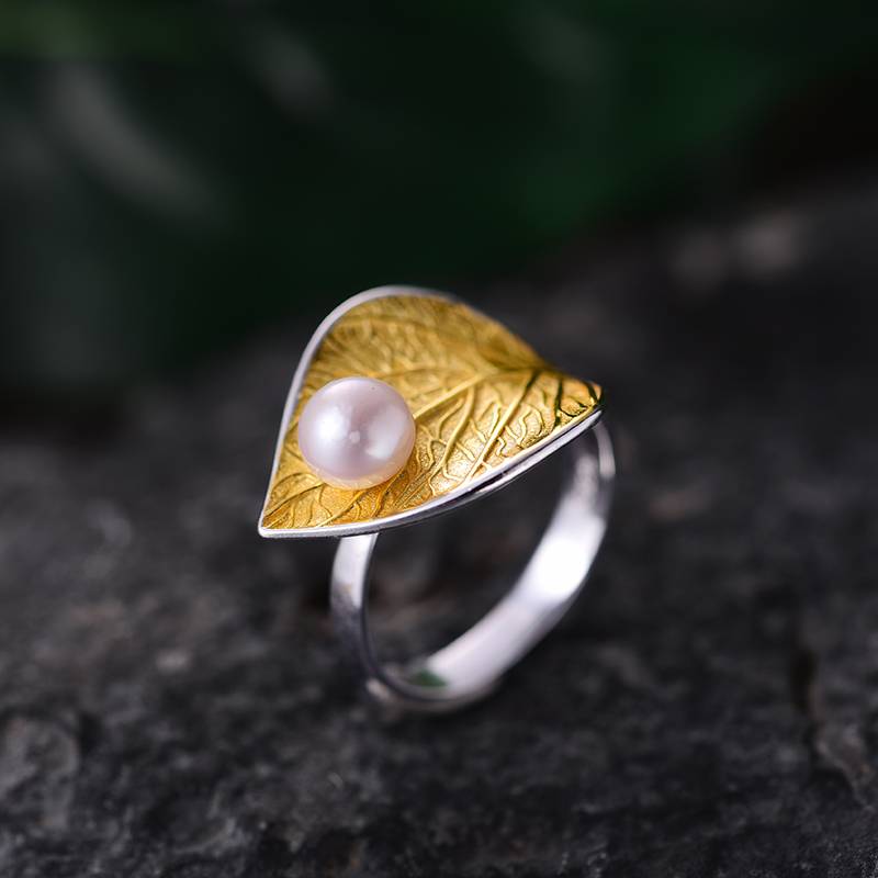 PEARL ON A LEAF RING Rings Summer Garden