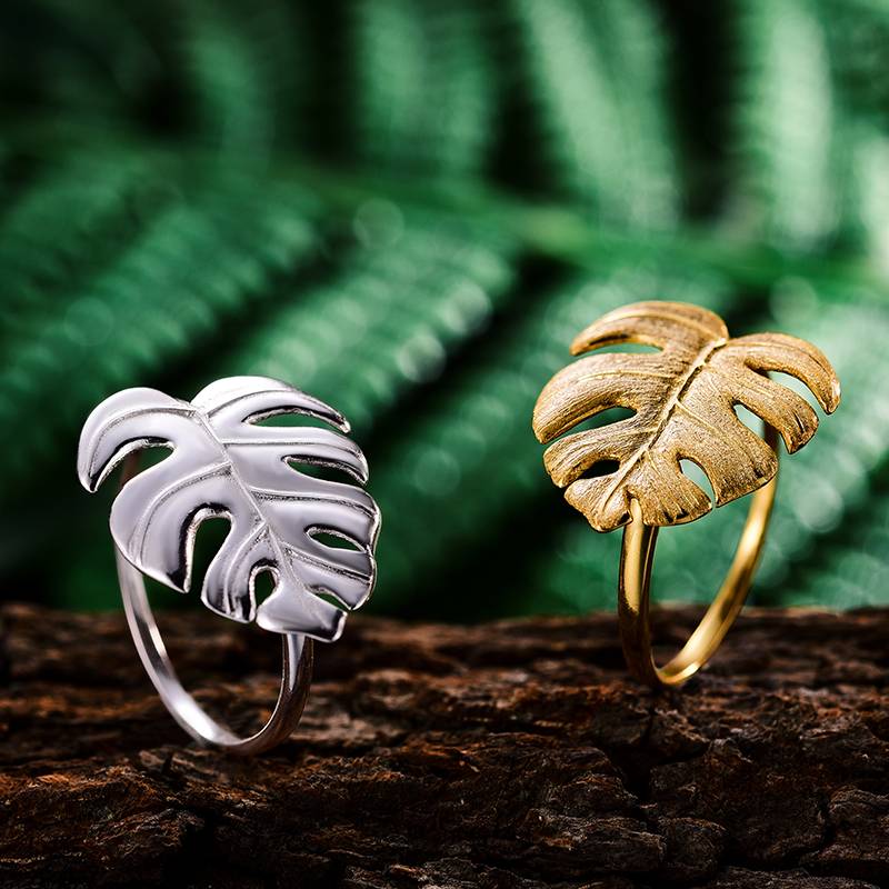 Statement Monstera Leaf Ring - Dewdrops & Vines