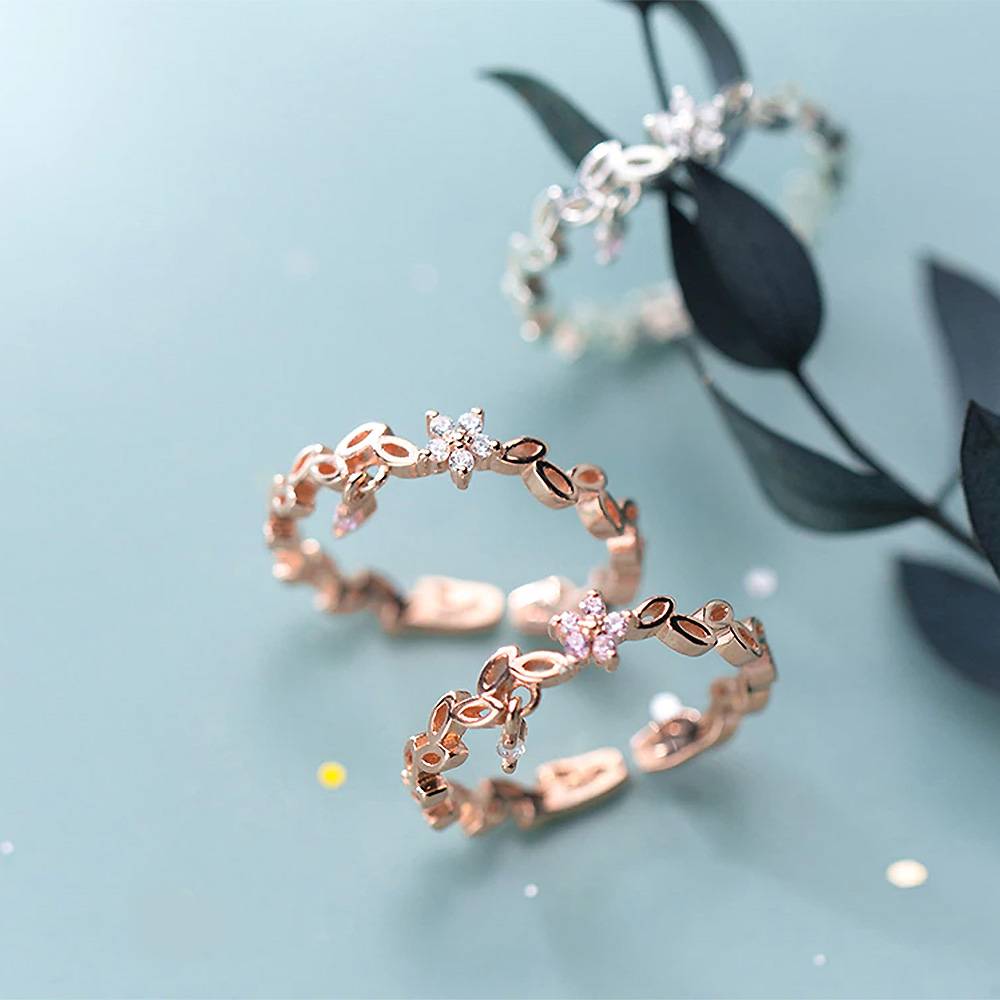 Dainty Flower Ring - Dewdrops & Vines